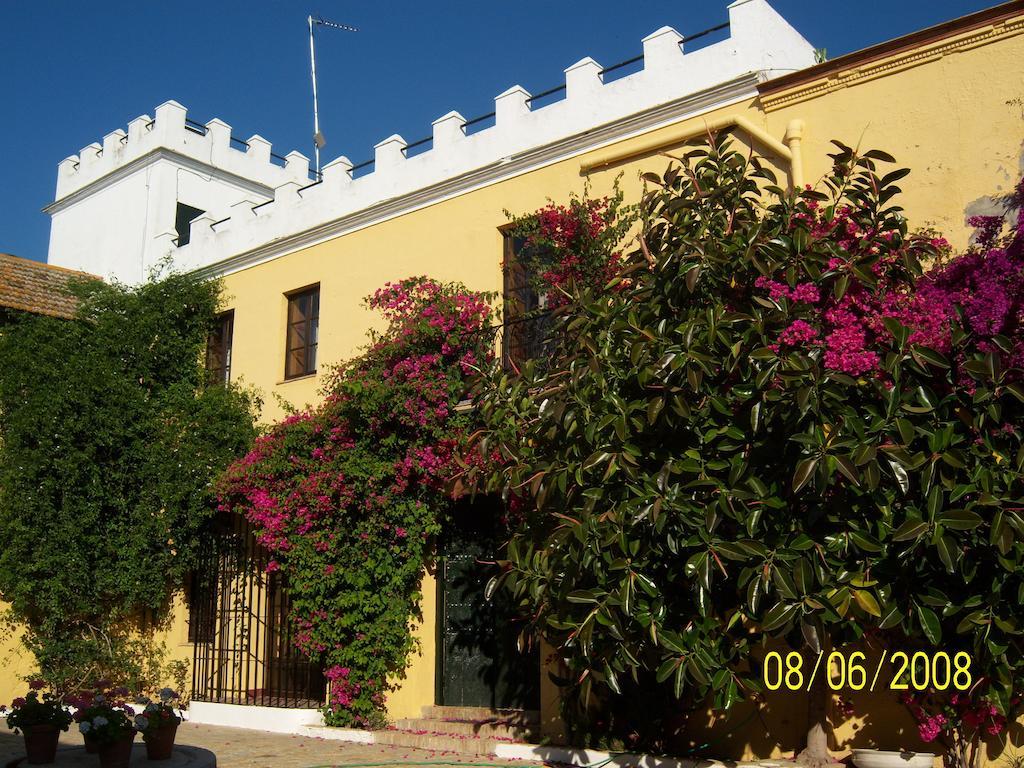 فندق Hacienda La Indiana لوس بالاسيوس ي فيلافرانكه المظهر الخارجي الصورة