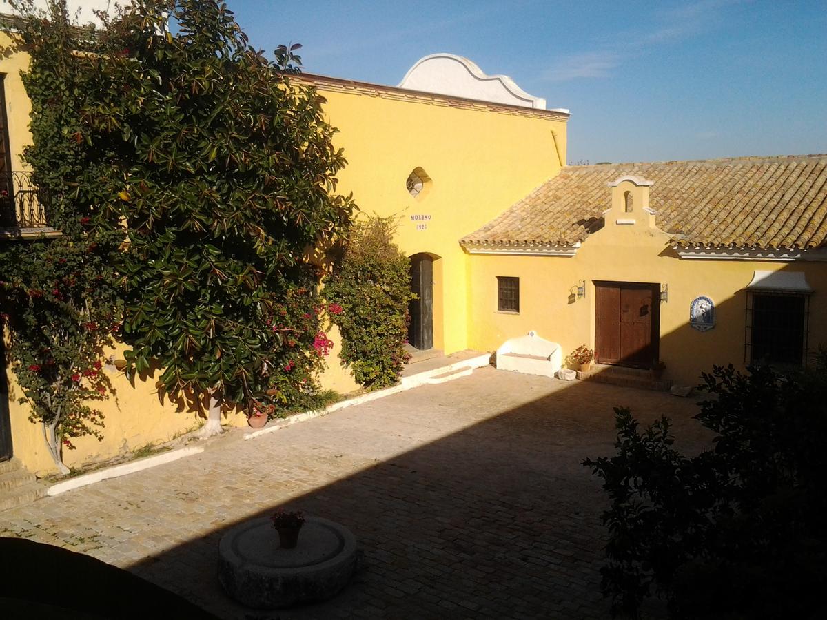فندق Hacienda La Indiana لوس بالاسيوس ي فيلافرانكه المظهر الخارجي الصورة